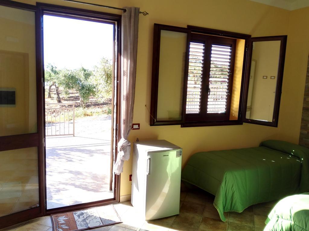 Agriturismo La Targa Buonfornello Εξωτερικό φωτογραφία