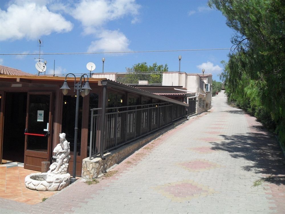 Agriturismo La Targa Buonfornello Εξωτερικό φωτογραφία